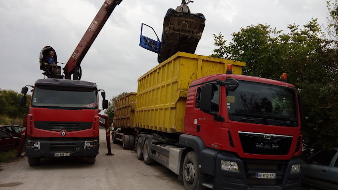 Aperçu des activités de la casse automobile ADNOT PERE ET FILS située à ROMILLY-SUR-SEINE (10100)